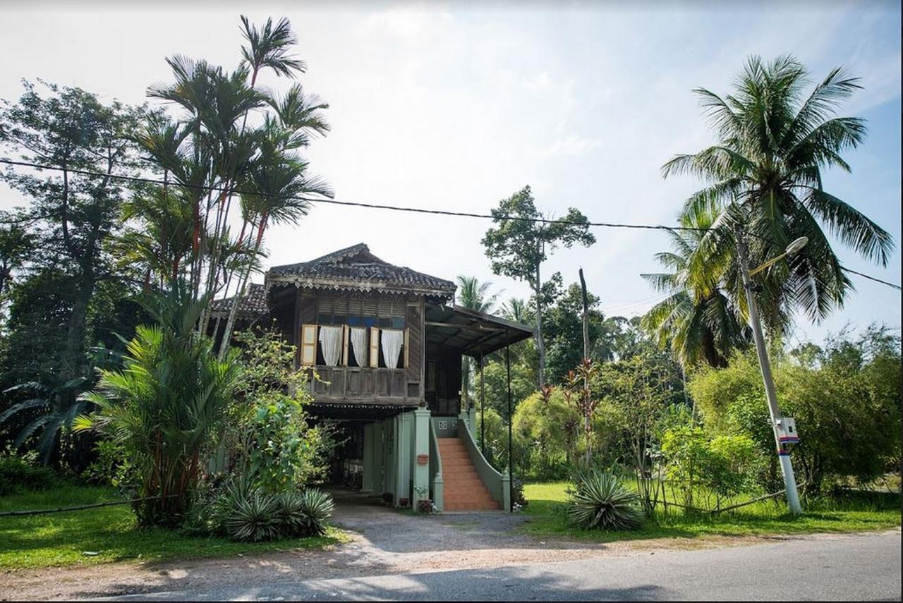 Lanai Casuarina Cempaka Sari Hotell Parit Eksteriør bilde