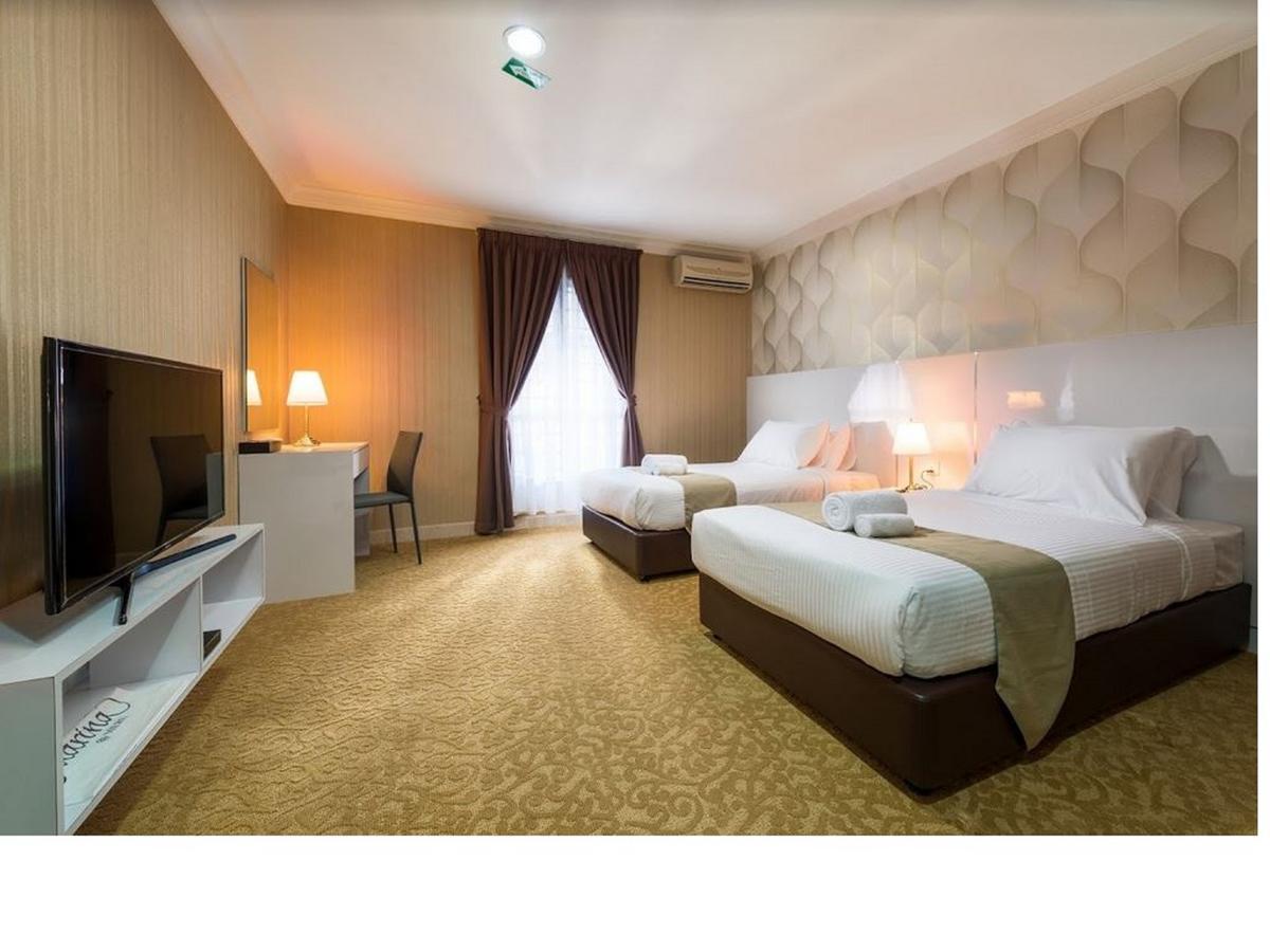 Lanai Casuarina Cempaka Sari Hotell Parit Eksteriør bilde
