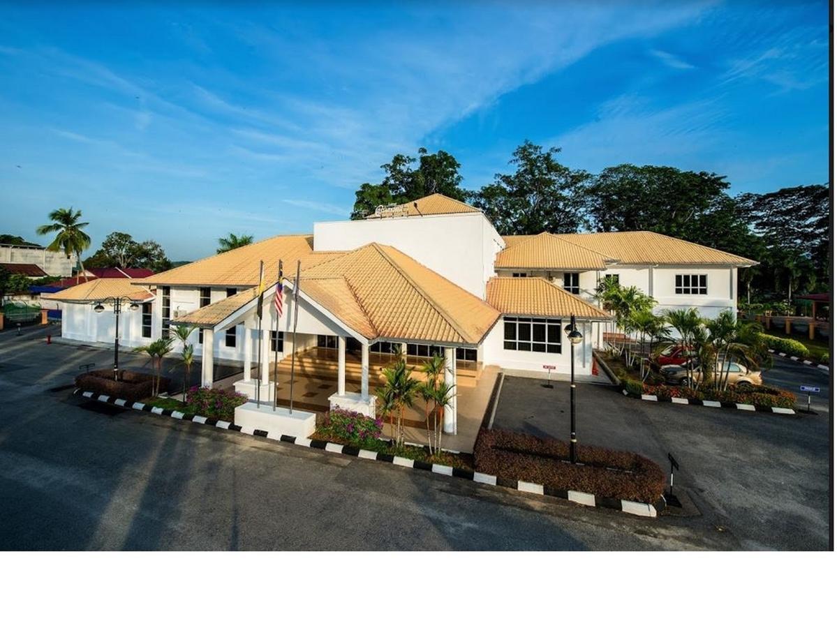 Lanai Casuarina Cempaka Sari Hotell Parit Eksteriør bilde
